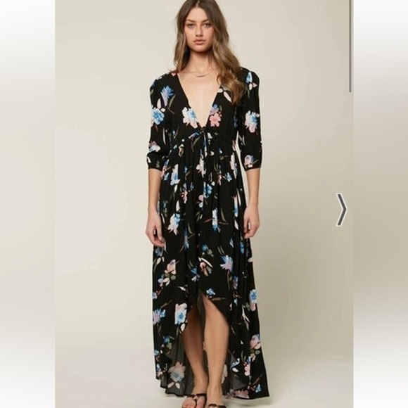 O'NEILL Women's Boyce Maxi Dress Floral Black Size small NWT - Picture 1 of 4